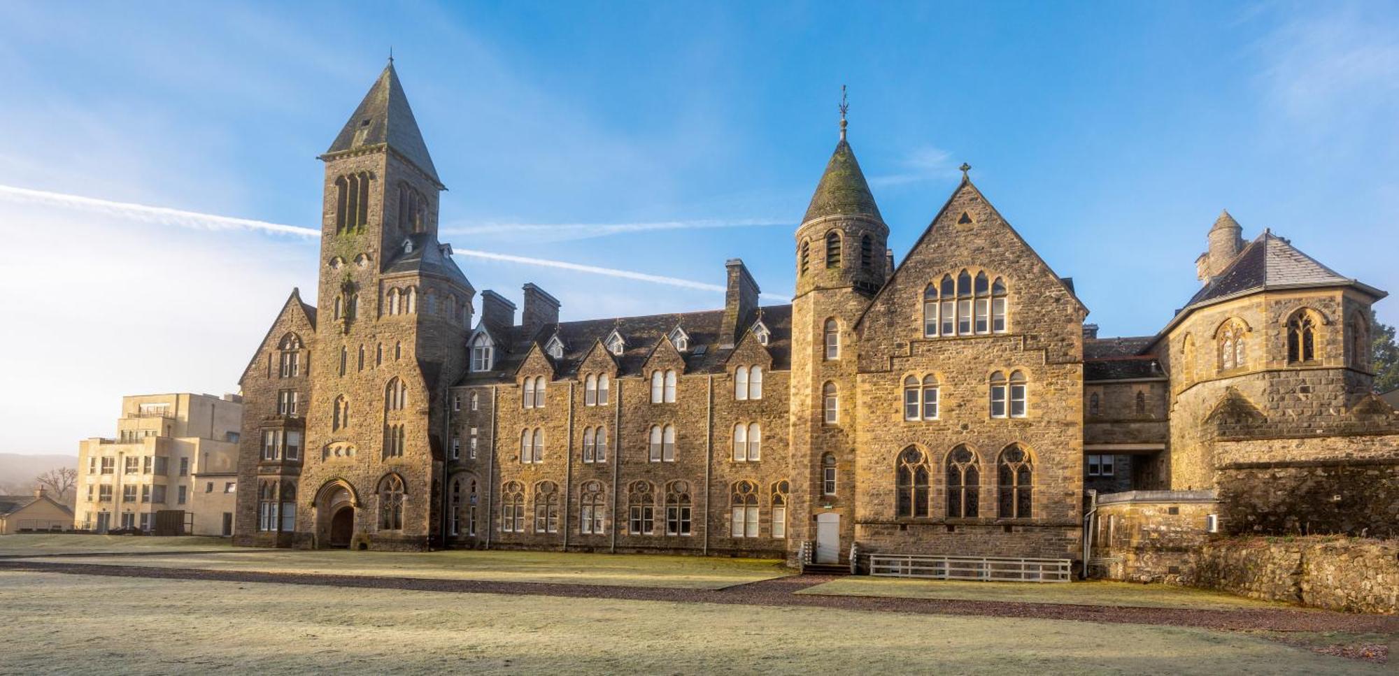 Ac19 Lower North Aisle - Luxury Self Catering 2 Bedroom Apartment Fort Augustus Extérieur photo